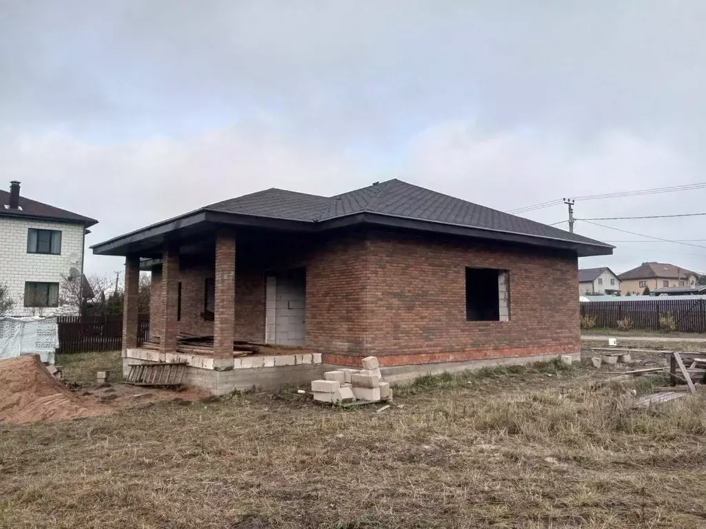 Дом в Калужская область, Жуковский муниципальный округ, д. Машково  ... - Фото 1