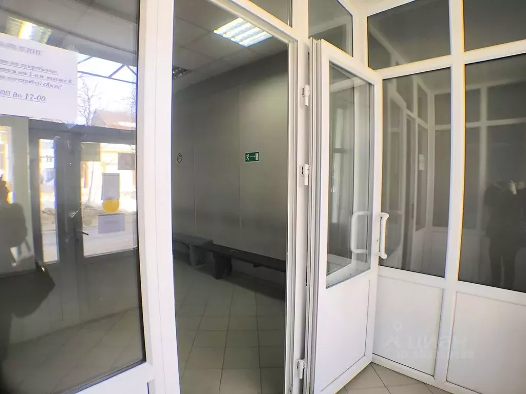 Помещение свободного назначения в Орловская область, Ливны ул. Ленина, ... - Фото 2