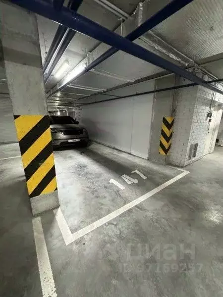 Гараж в Свердловская область, Екатеринбург ул. Азина, 31 (18 м) - Фото 1