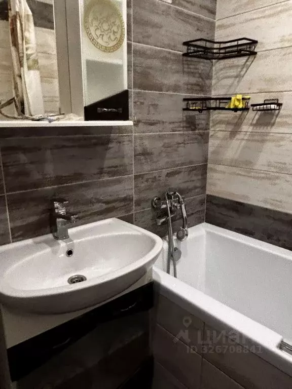 3-к кв. Ростовская область, Волгодонск просп. Мира, 59 (61.7 м) - Фото 2