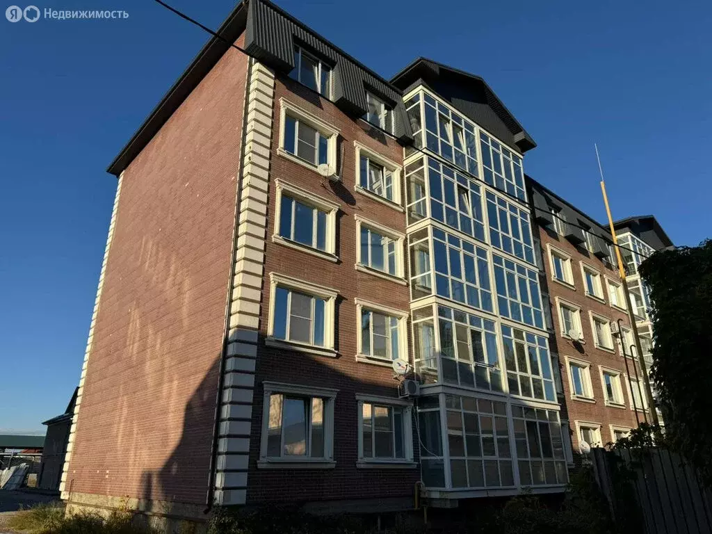 2-комнатная квартира: Нальчик, улица Мовсисяна, 9 (60 м) - Фото 1