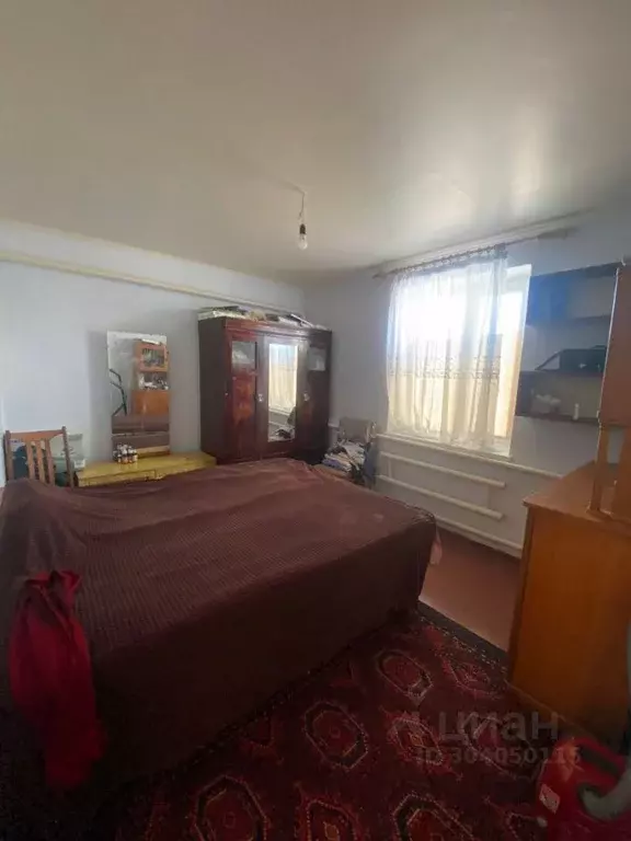 дом в крым, сакский район, с. веселовка ул. кирова, 8 (81 м) - Фото 1