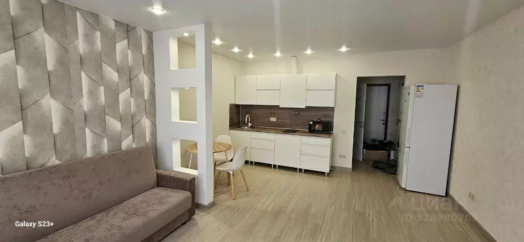 Студия Новосибирская область, Новосибирск ул. Плющихинская, 9 (33.0 м) - Фото 1