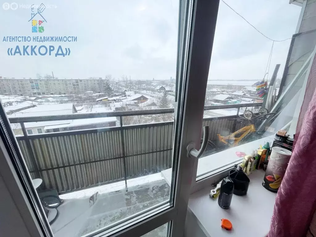 1-комнатная квартира: Бийск, переулок Николая Гастелло, 6 (37.1 м) - Фото 0