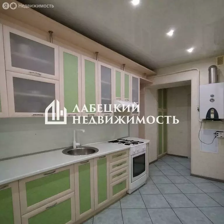 2-комнатная квартира: Евпатория, Комсомольская улица, 30 (37.9 м) - Фото 1