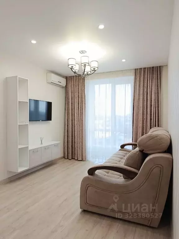 1-к кв. Крым, Симферополь ул. Старозенитная, 9 (35.0 м) - Фото 1