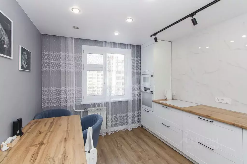 3-к кв. Тюменская область, Тюмень Уральская ул., 74 (66.6 м) - Фото 1