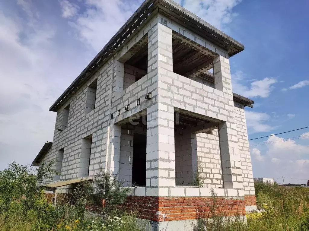 Дом в Владимирская область, Муромский район, с. Ковардицы  (200 м) - Фото 1