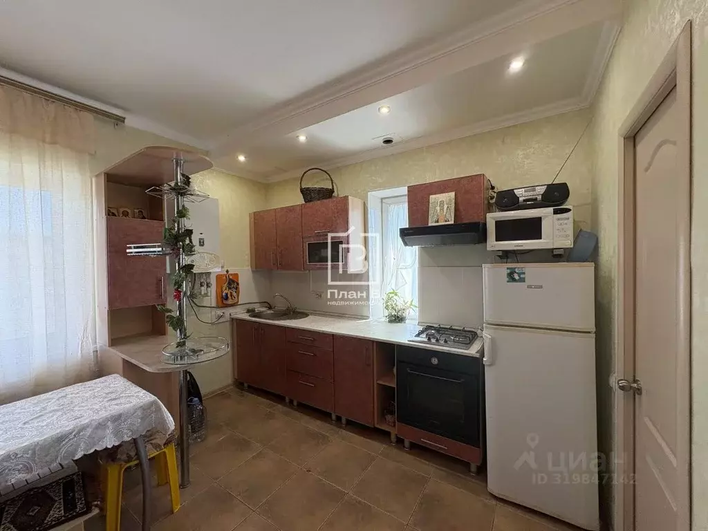 Дом в Калужская область, Дзержинский район, с. Дворцы ул. Церковная, ... - Фото 1