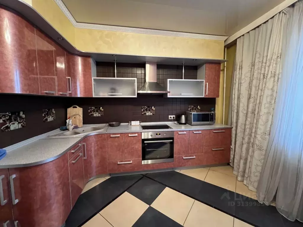 2-к кв. Тульская область, Тула ул. Михеева, 27 (75.0 м) - Фото 0