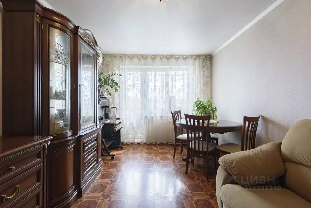 2-к кв. Татарстан, Казань ул. Маршала Чуйкова, 73 (50.1 м) - Фото 0