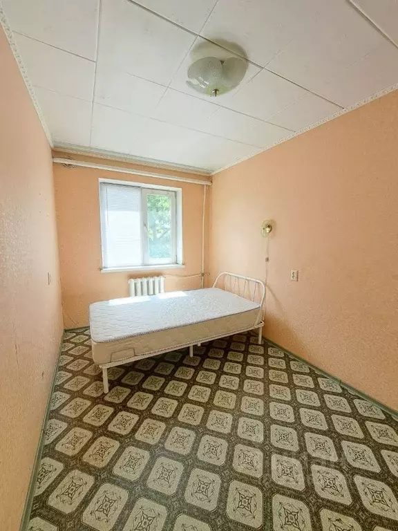 2-к кв. Крым, Керчь ул. Юных Ленинцев, 17 (42.3 м) - Фото 0