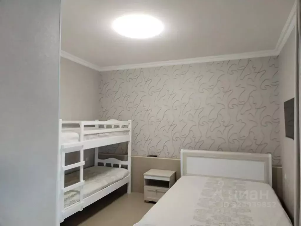 Комната Краснодарский край, Сочи ул. Декабристов, 151 - Фото 0