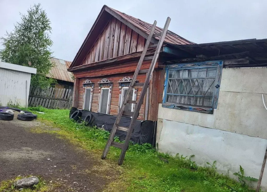 Дом в Свердловская область, Серов ул. Куйбышева, 128 (38 м) - Фото 1