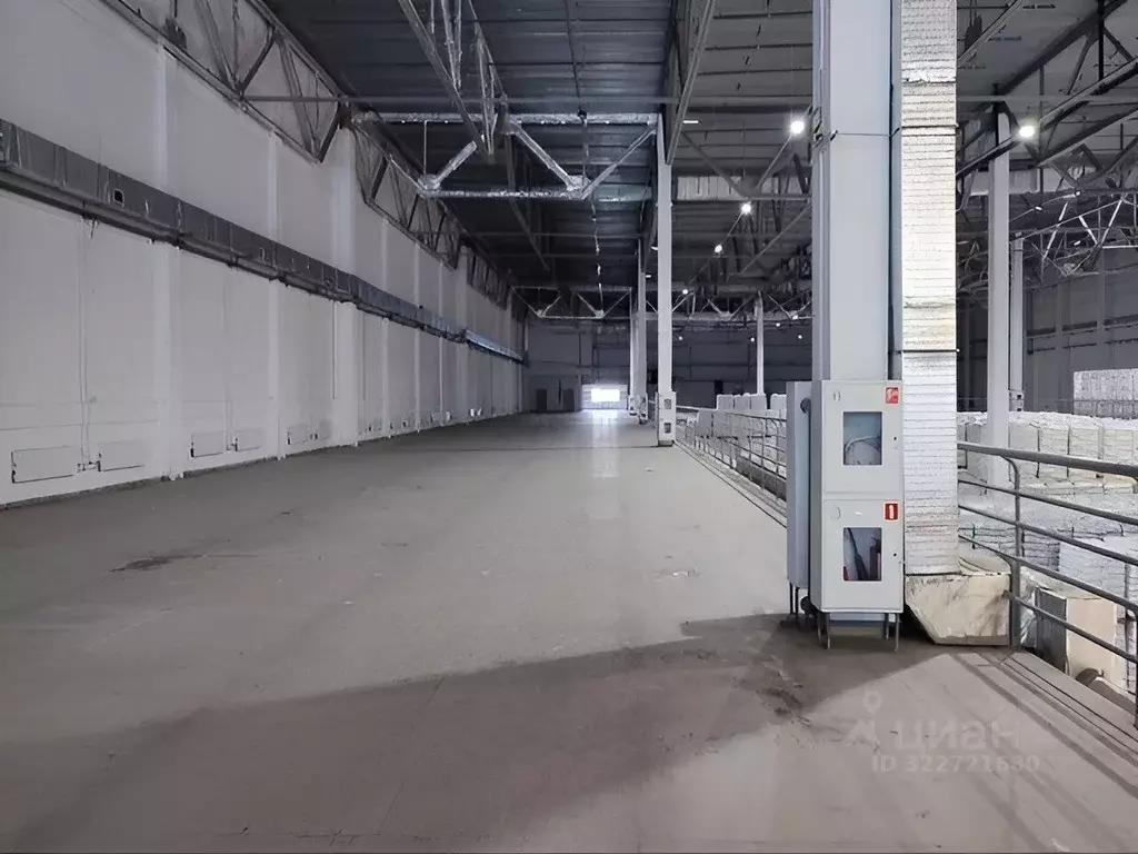 Склад в Свердловская область, Екатеринбург ул. Черняховского, 86к12 ... - Фото 1