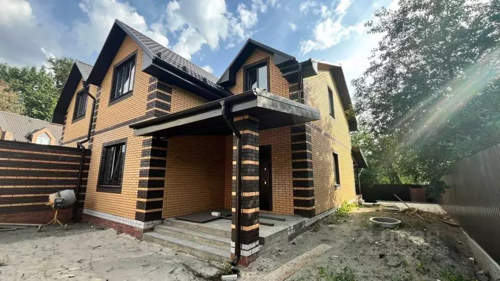 Таунхаус в Брянская область, Брянск ул. Димитрова, 11 (150 м) - Фото 2