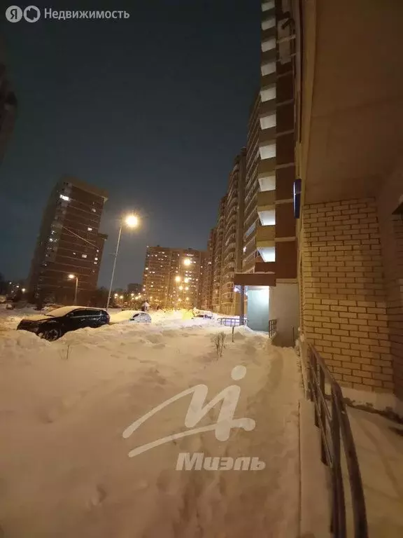 1-комнатная квартира: Лобня, Батарейная улица, 8 (40 м) - Фото 2