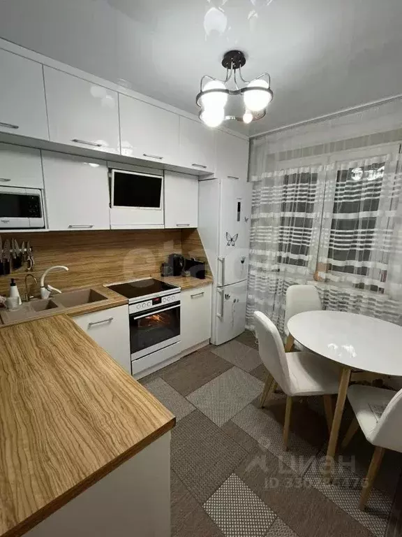 4-к кв. Челябинская область, Троицк 2-й мкр, 12 (98.0 м) - Фото 1