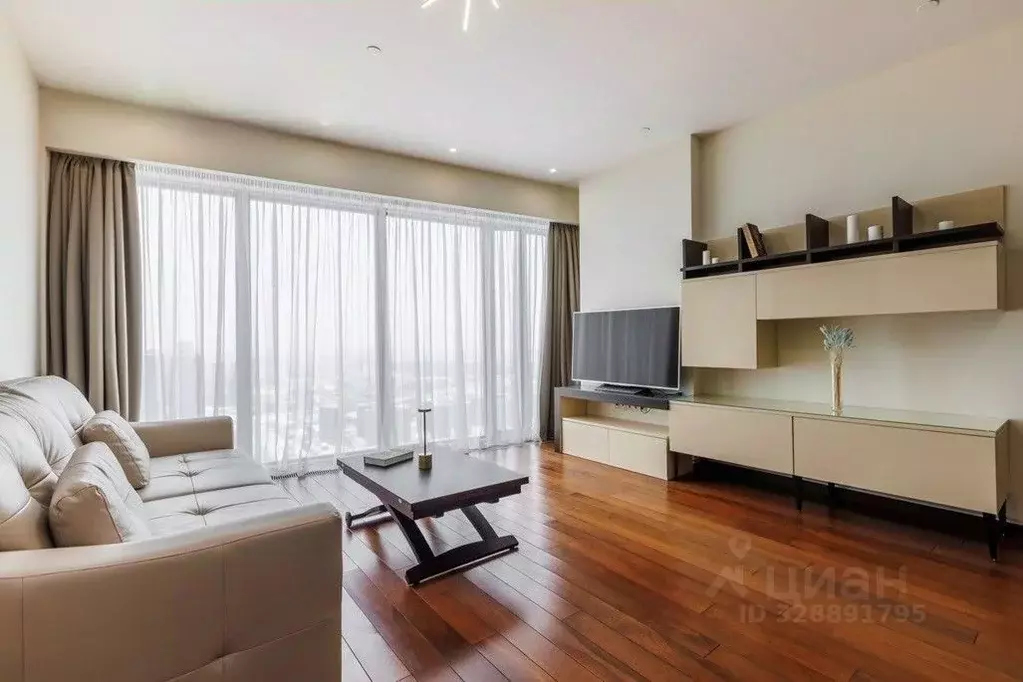 2-к кв. Москва 1-й Красногвардейский проезд, 21с2 (90.0 м) - Фото 1