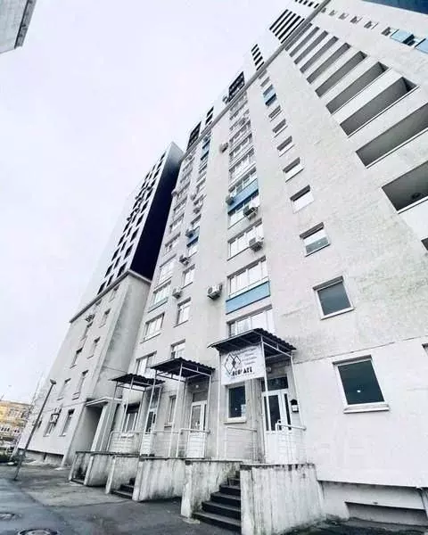 Офис в Нижегородская область, Нижний Новгород ул. Германа Лопатина, ... - Фото 0