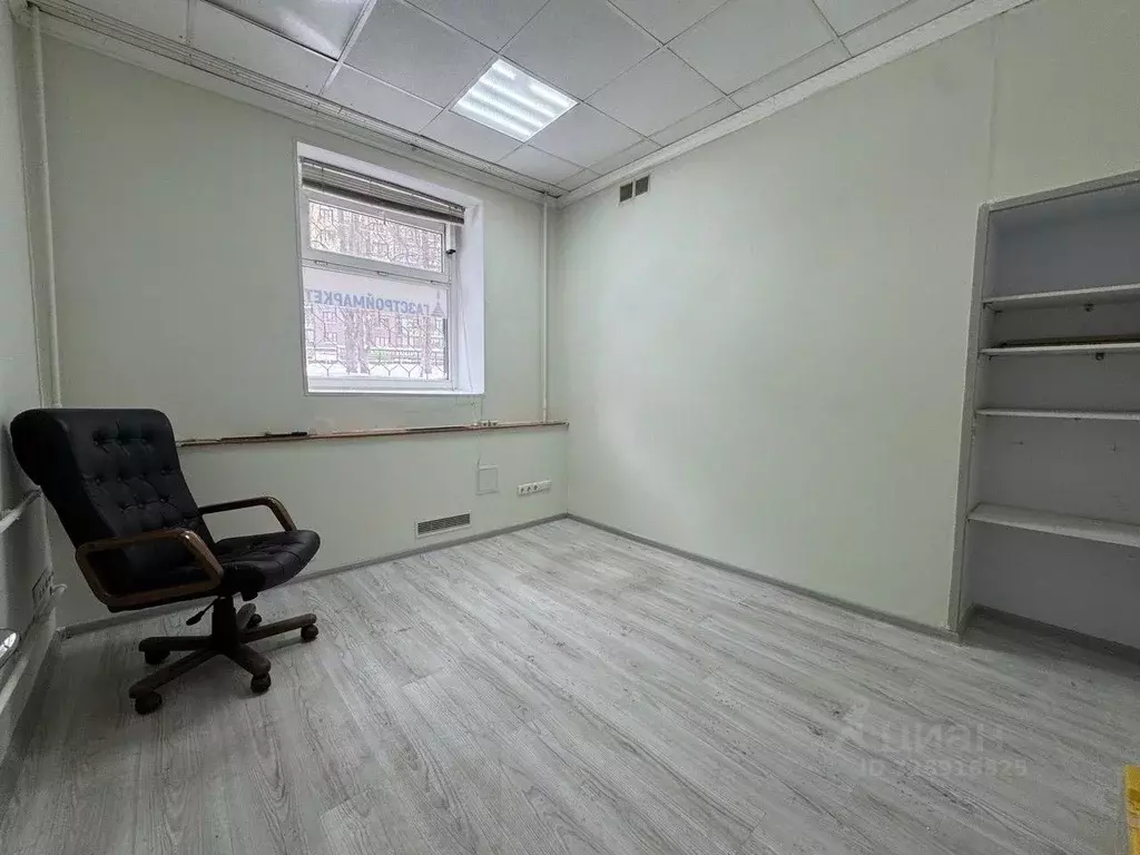 Помещение свободного назначения в Москва пос. Воскресенское, 34 (11 м) - Фото 1