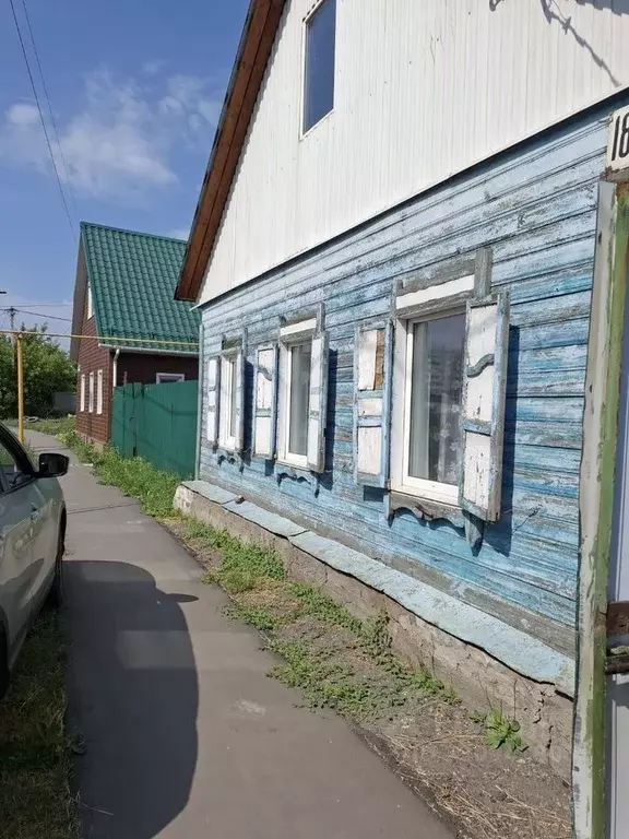 Дом в Омская область, Омск ул. 5-я Линия, 189 (66 м) - Фото 1
