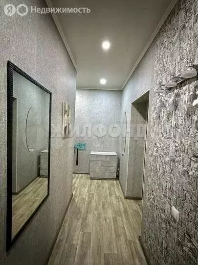 2-комнатная квартира: Барнаул, улица Анатолия, 315 (39.9 м) - Фото 2