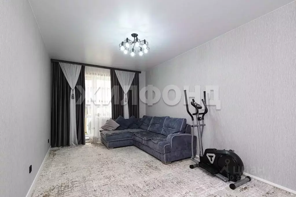 3-к кв. Новосибирская область, Новосибирск ул. Титова, 254/1 (79.5 м) - Фото 0