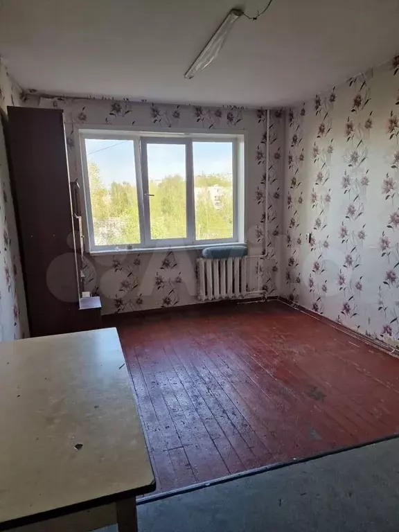 Комната 17 м в 8-к., 4/5 эт. - Фото 0