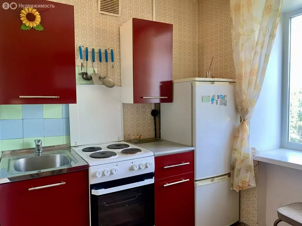 3-комнатная квартира: Иркутск, Байкальская улица, 220 (58.4 м) - Фото 0