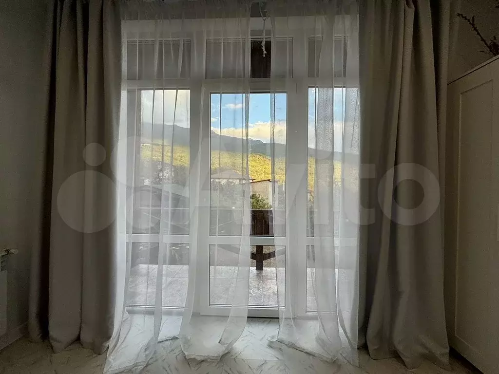 1-к. квартира, 35 м, 1/3 эт. - Фото 1