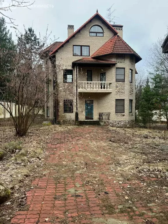 Дом в деревня Жуковка, 31 (377 м) - Фото 0