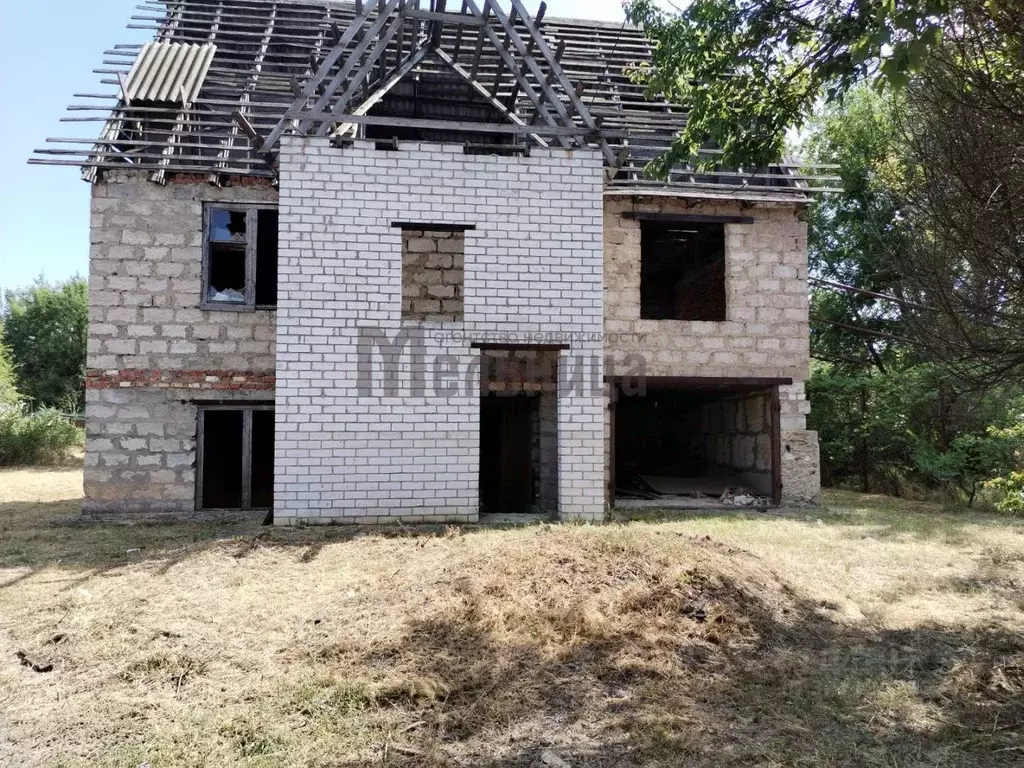 Дом в Волгоградская область, Калачевский район, Ильевское с/пос, ... - Фото 0