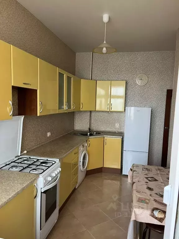 2-к кв. Татарстан, Казань ул. Зинина, 9/23 (70.0 м) - Фото 0