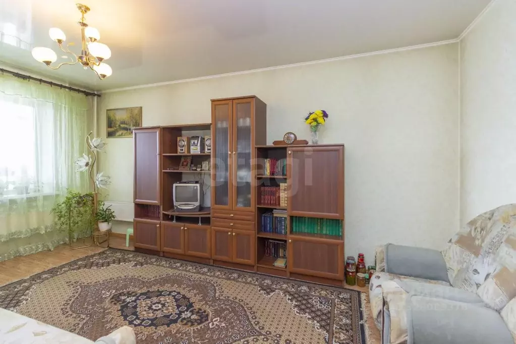 2-к кв. Омская область, Омск ул. Дмитриева, 1/2 (52.0 м) - Фото 1