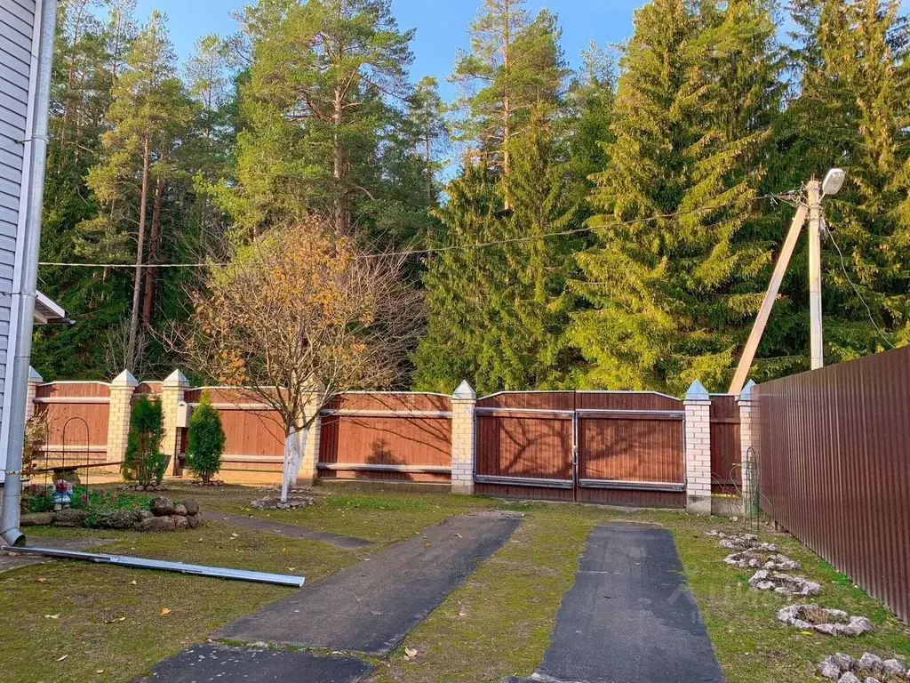 Дом в Ленинградская область, Луга  (202 м) - Фото 2