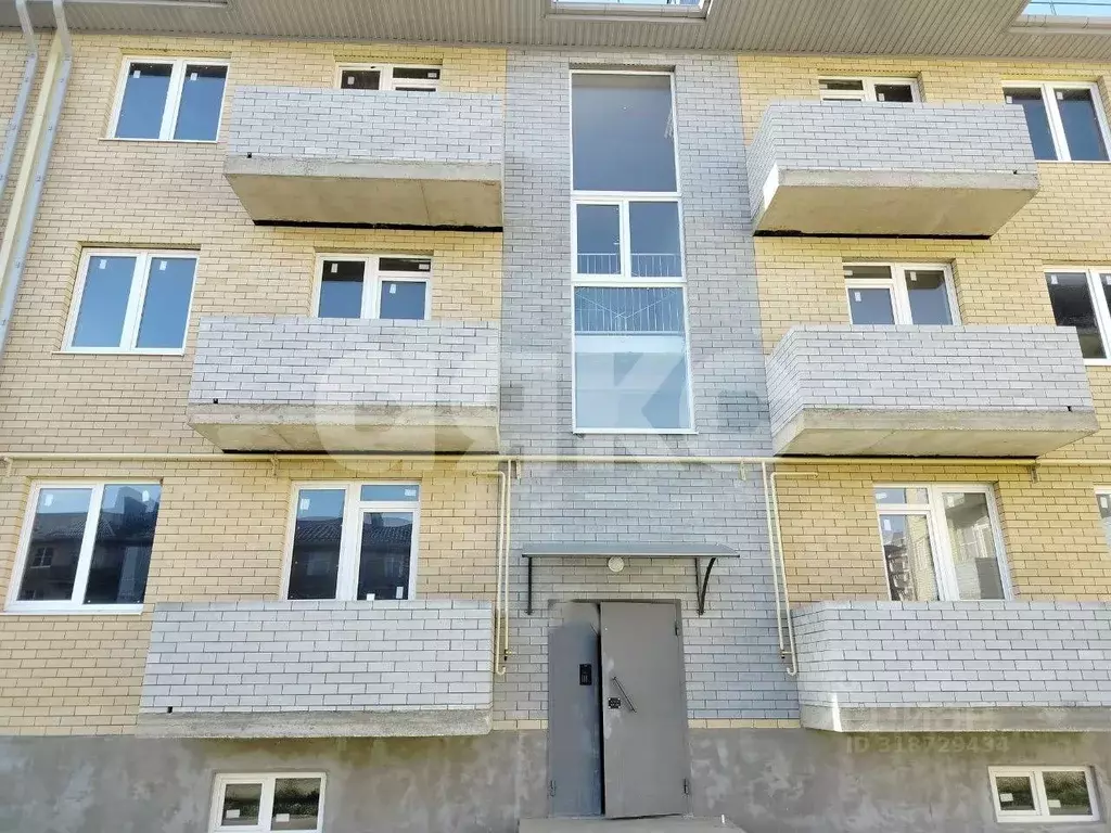 2-к кв. Краснодарский край, Кореновск ул. Таманская, 3к1 (59.65 м) - Фото 1