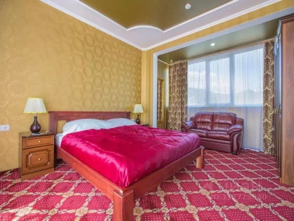 2-к кв. Крым, Алушта ул. Набережная, 18Е (50.0 м) - Фото 0