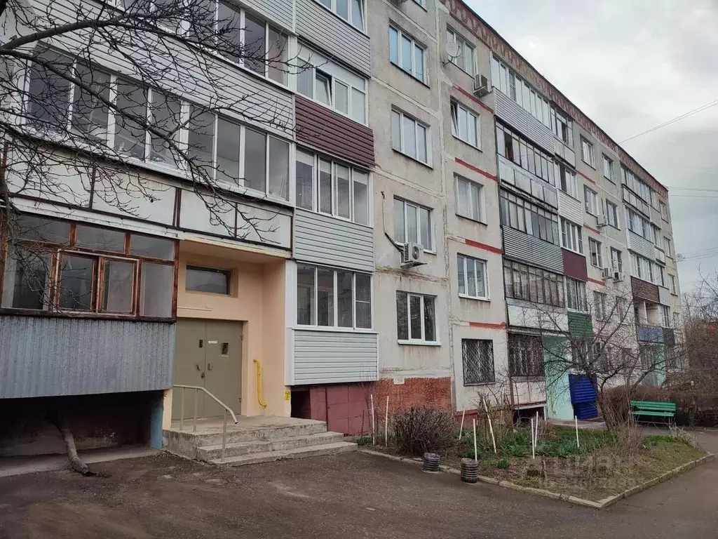 2-к кв. Московская область, Серпухов ул. Форсса, 4 (47.1 м) - Фото 1