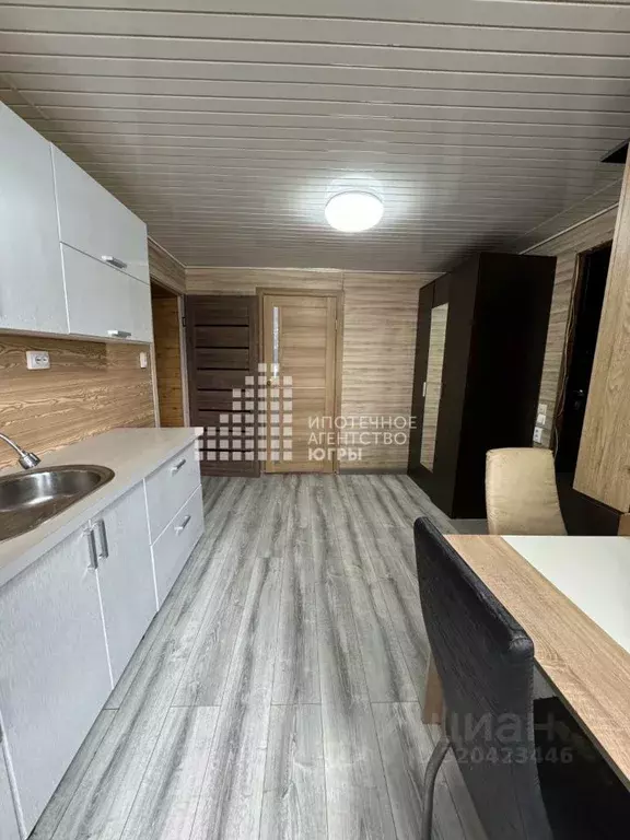 Дом в Ханты-Мансийский АО, Ханты-Мансийск ул. Горького, 5 (81 м) - Фото 1