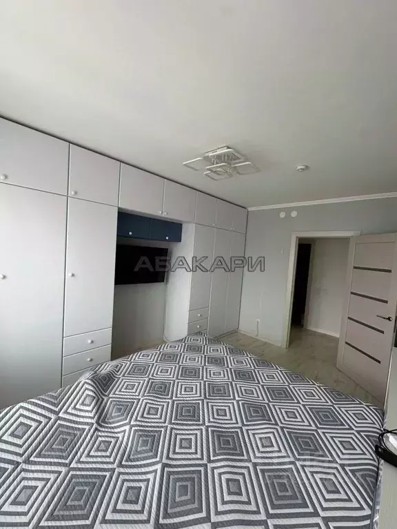 2-к кв. Красноярский край, Красноярск ул. Вильского, 18Ж (55.0 м) - Фото 0