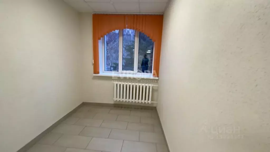 Офис в Ульяновская область, Ульяновск ул. Шолмова, 1 (2000 м) - Фото 1