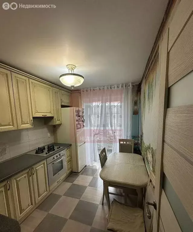 3-комнатная квартира: Калининград, Тобольская улица, 37 (59.6 м) - Фото 1