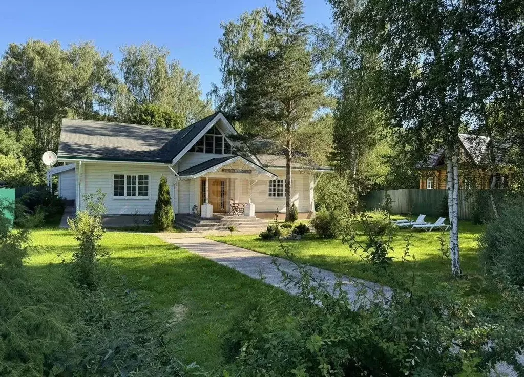 Дом в Ленинградская область, Лужский район, Серебрянское с/пос, ... - Фото 1