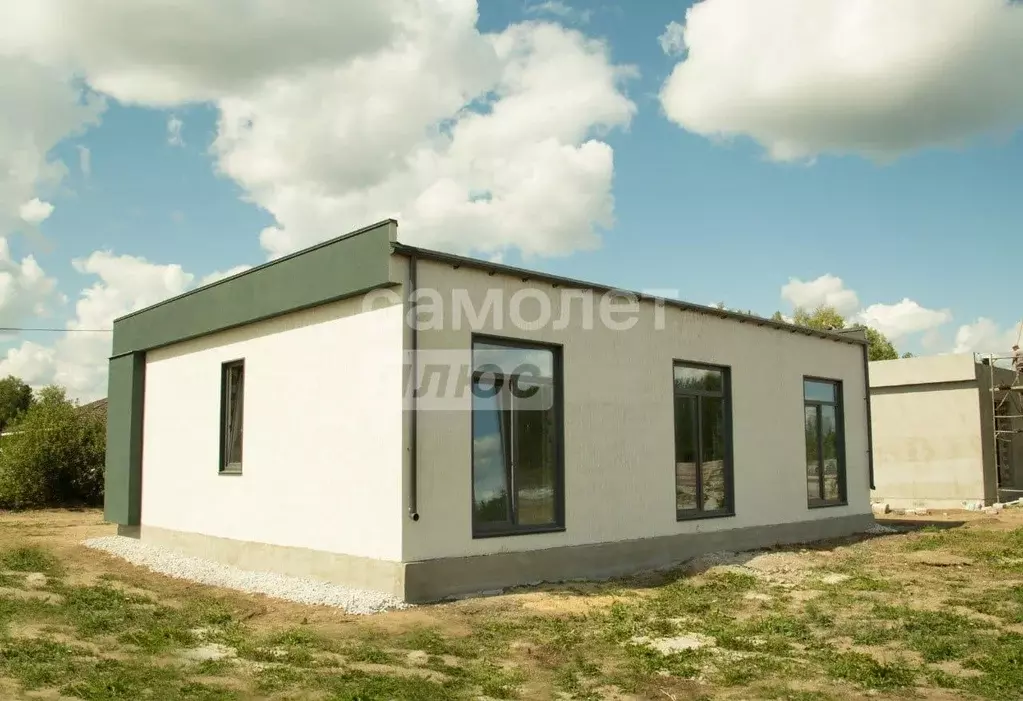 Дом в Томская область, Томск 2-й Академический мкр, 30 (100 м) - Фото 1
