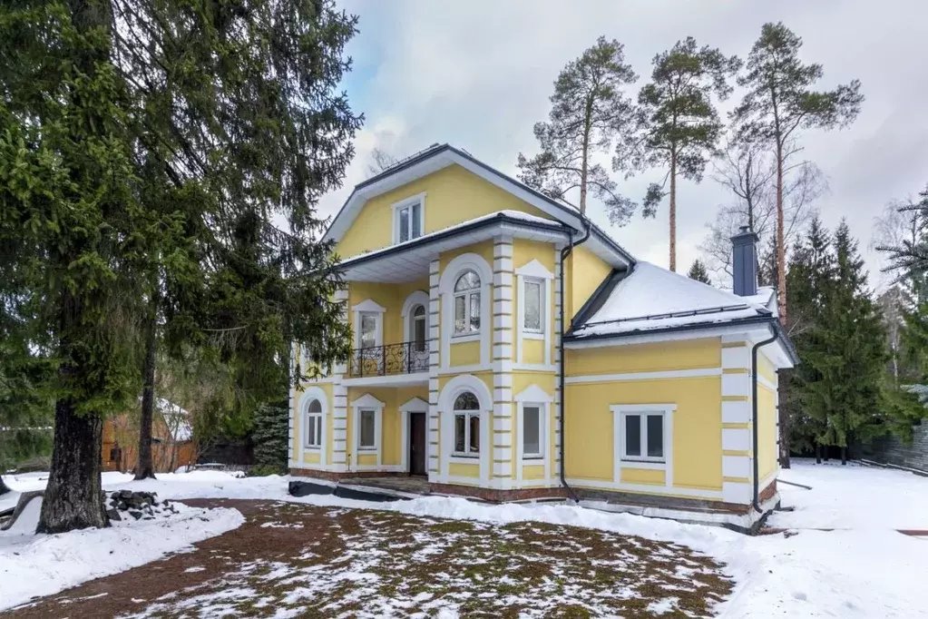 Дом в Московская область, Одинцовский городской округ, д. Малое ... - Фото 0