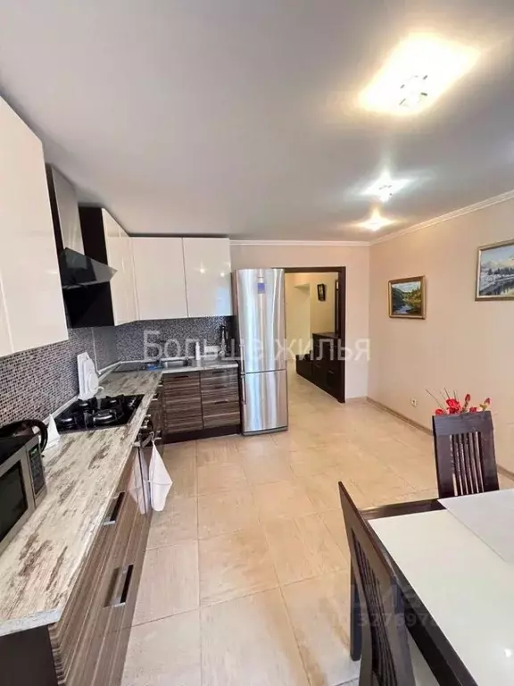 3-к кв. Волгоградская область, Волгоград ул. Глазкова, 23 (90.0 м) - Фото 1