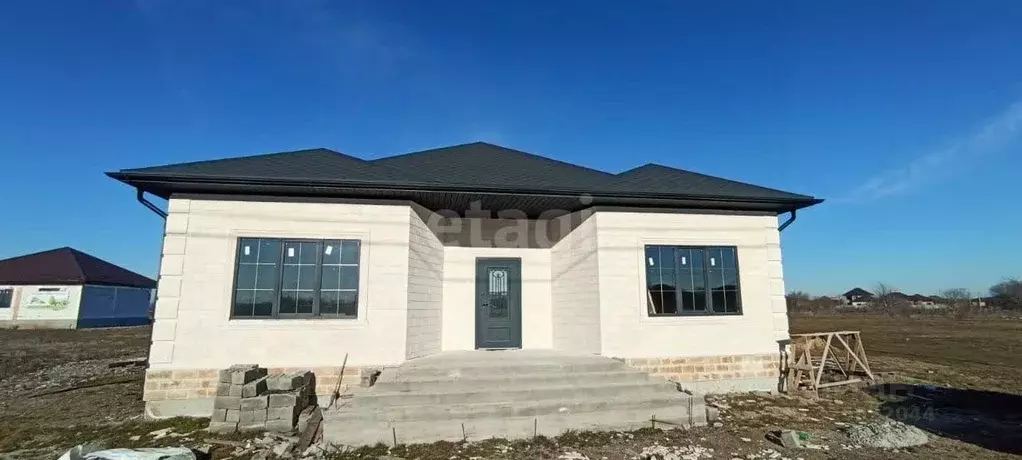 Дом в Адыгея, Майкоп ул. Казбека Шаззо (157 м) - Фото 1