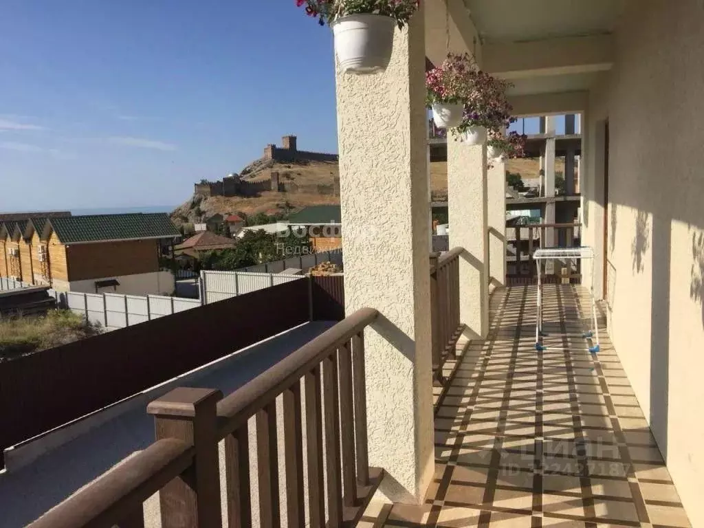 Дом в Крым, Судак Перчемный кв-л, 4 (223 м) - Фото 1