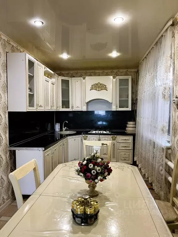 Дом в Саратовская область, Энгельс проезд 2-й Колотилова (65 м) - Фото 1